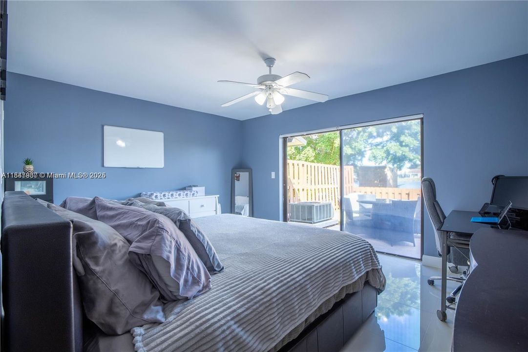 Recientemente alquilado: $3,200 (3 camas, 2 baños, 1432 Pies cuadrados)