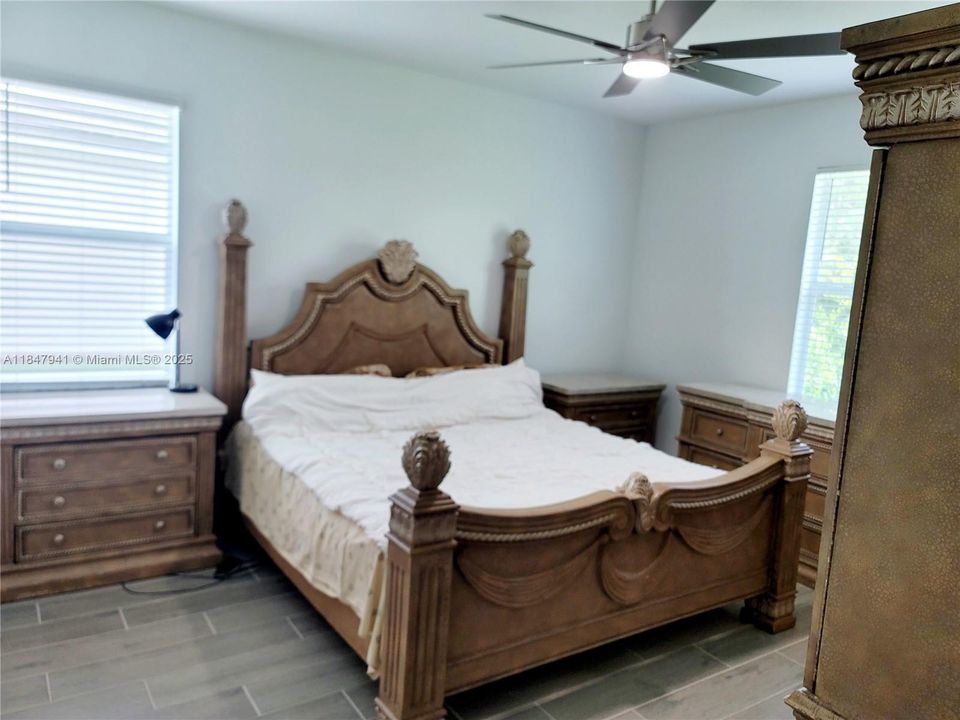 最近租的: $2,100 (4 贝兹, 3 浴室, 0 平方英尺)