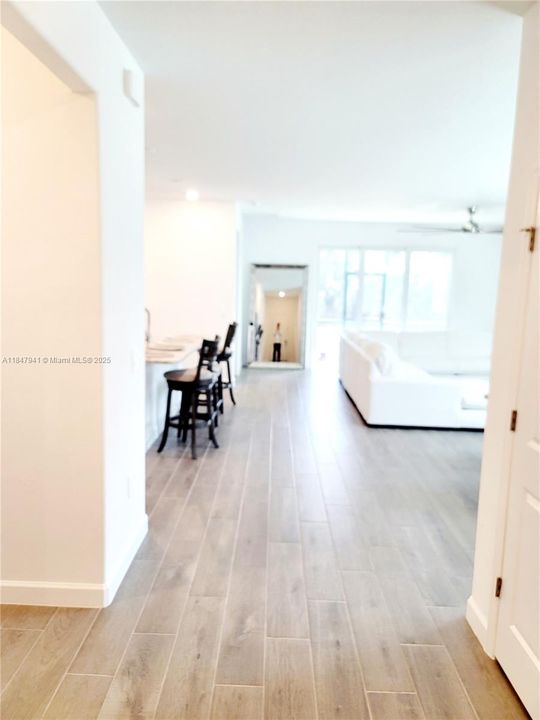 最近租的: $2,100 (4 贝兹, 3 浴室, 0 平方英尺)