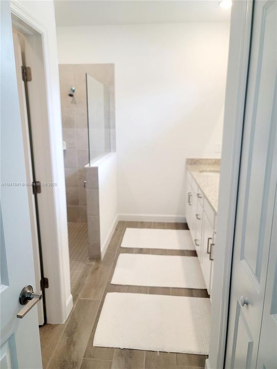 最近租的: $2,100 (4 贝兹, 3 浴室, 0 平方英尺)