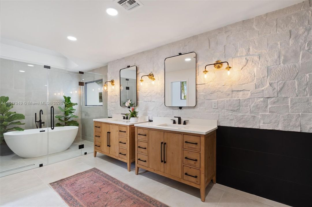 待售: $2,999,900 (5 贝兹, 4 浴室, 4596 平方英尺)