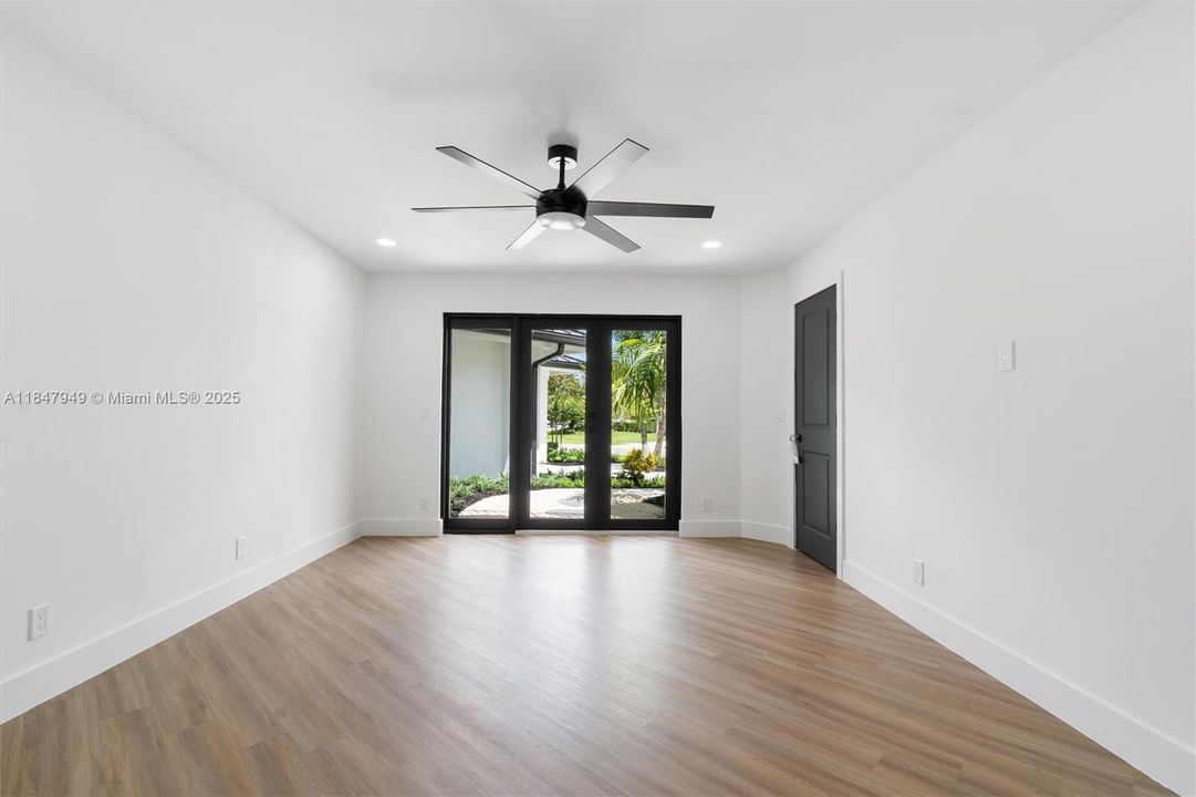 待售: $2,999,900 (5 贝兹, 4 浴室, 4596 平方英尺)