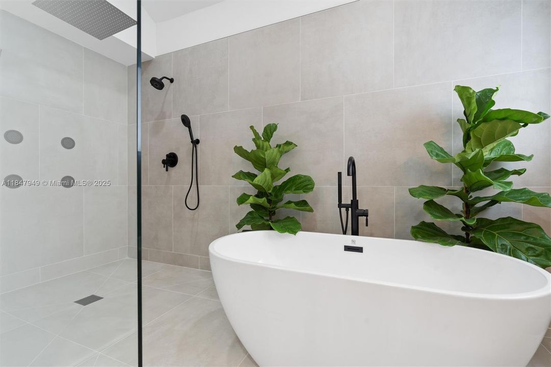 待售: $2,999,900 (5 贝兹, 4 浴室, 4596 平方英尺)