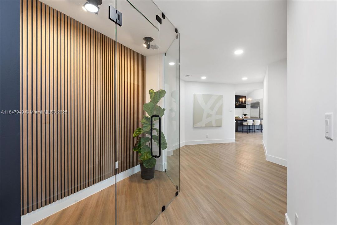 待售: $2,999,900 (5 贝兹, 4 浴室, 4596 平方英尺)