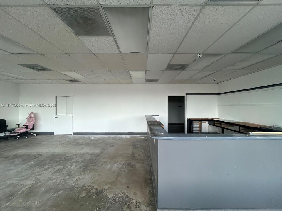 Active With Contract: $4,500 (0 beds, 0 baths, 0 Square Feet)