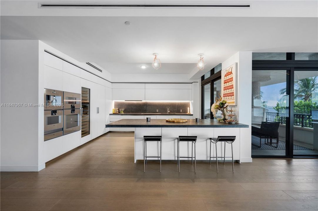 En Venta: $16,900,000 (4 camas, 4 baños, 4812 Pies cuadrados)