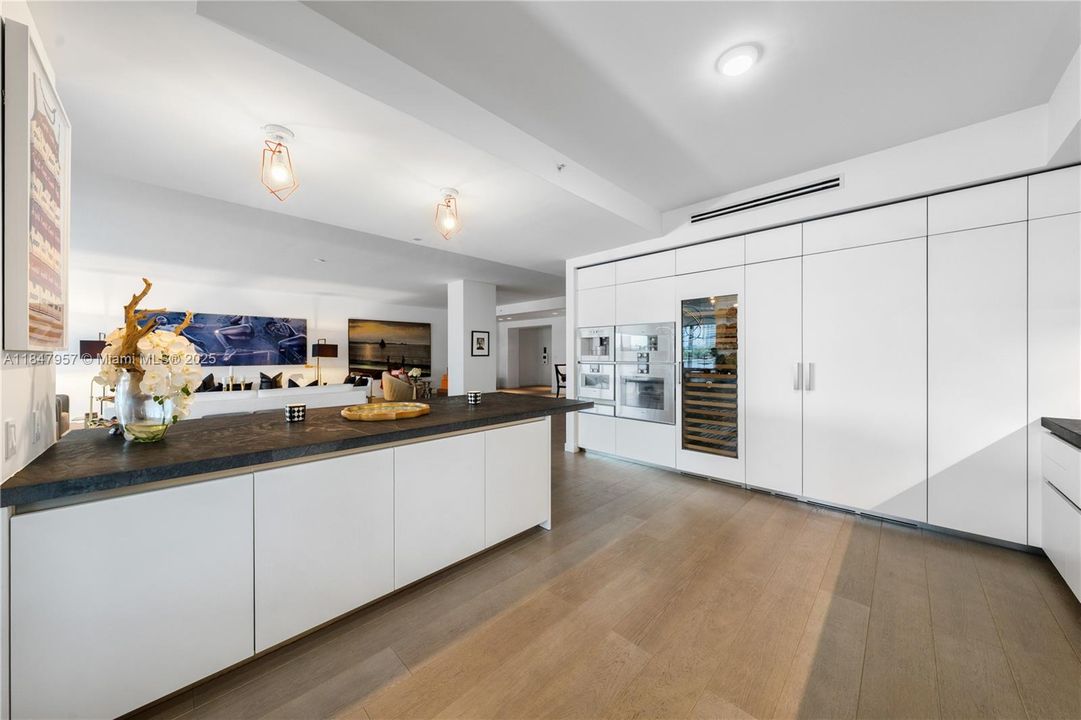 En Venta: $16,900,000 (4 camas, 4 baños, 4812 Pies cuadrados)