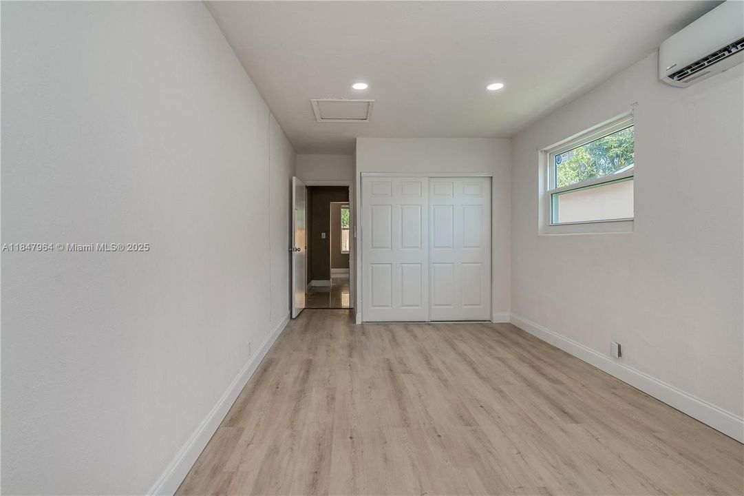 Recently Rented: $1,800 (1 beds, 1 baths, 1537 Square Feet)