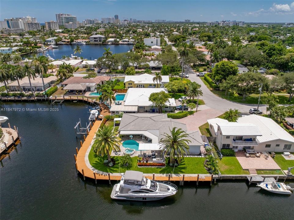 For Sale: $2,499,000 (3 beds, 2 baths, 0 Square Feet)