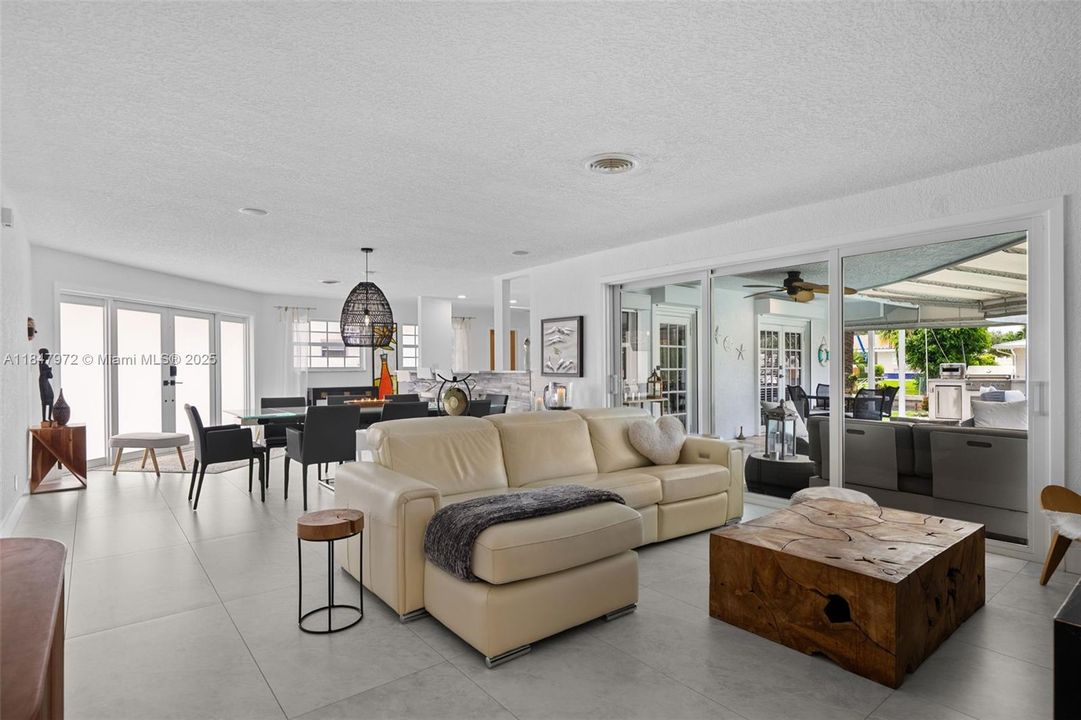 For Sale: $2,499,000 (3 beds, 2 baths, 0 Square Feet)