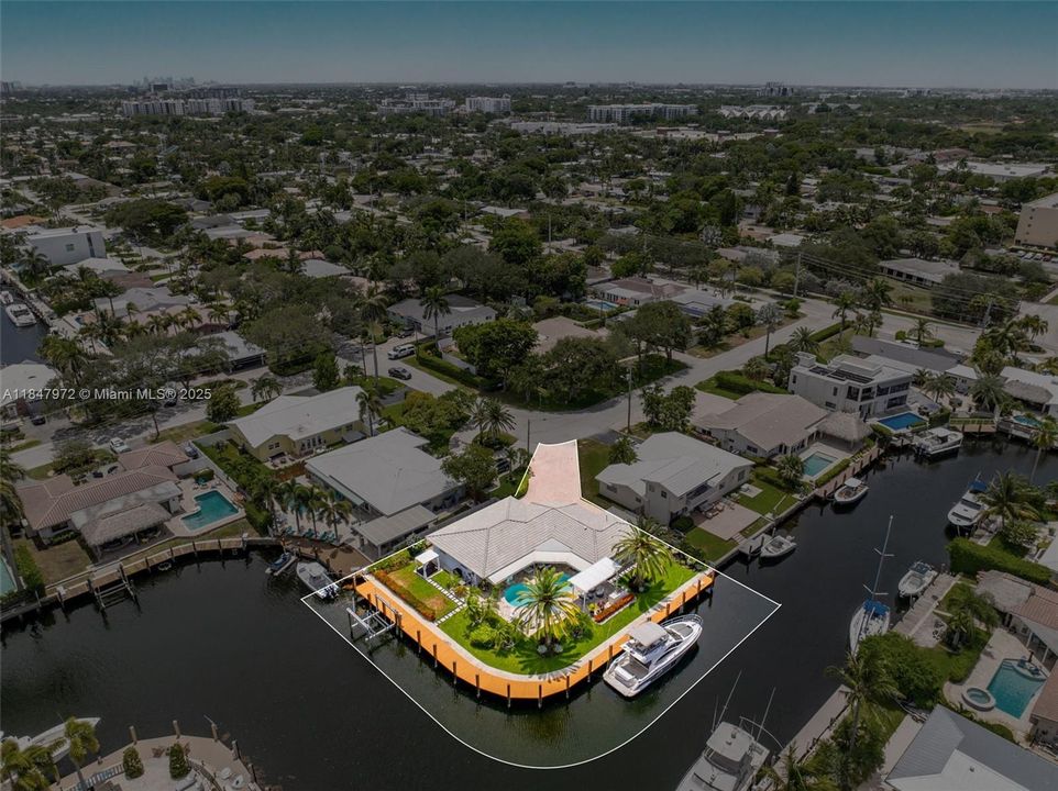 For Sale: $2,499,000 (3 beds, 2 baths, 0 Square Feet)