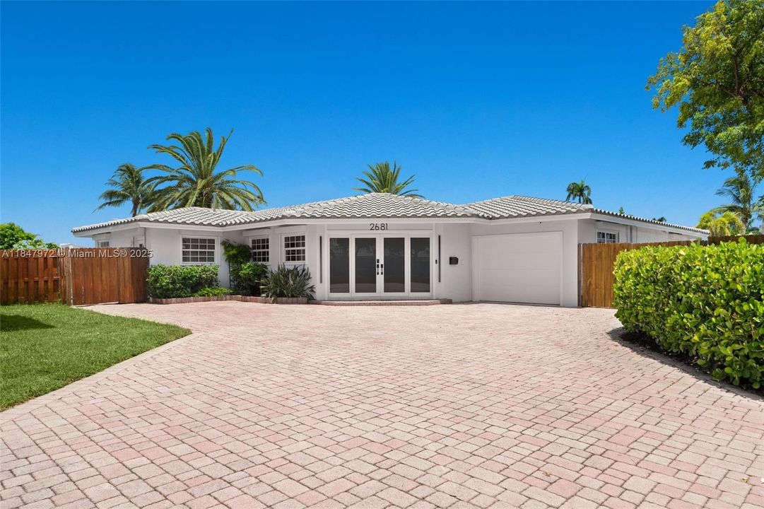 For Sale: $2,499,000 (3 beds, 2 baths, 0 Square Feet)