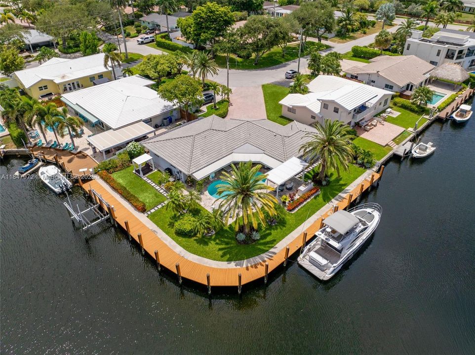 For Sale: $2,499,000 (3 beds, 2 baths, 0 Square Feet)