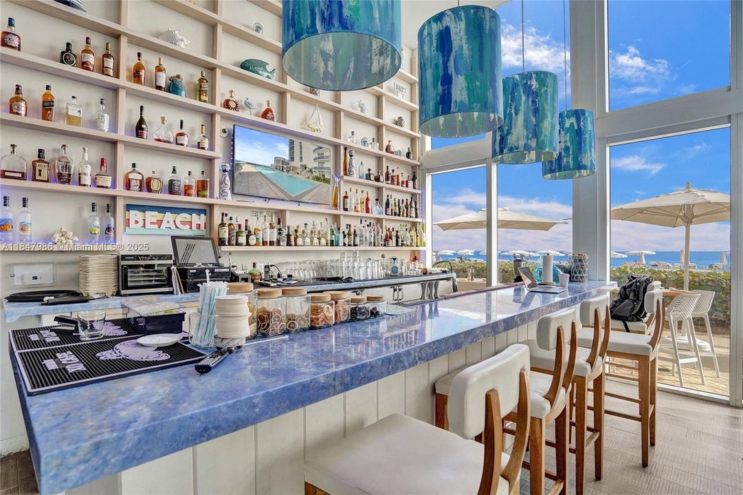 For Sale: $3,249,000 (3 beds, 3 baths, 2768 Square Feet)