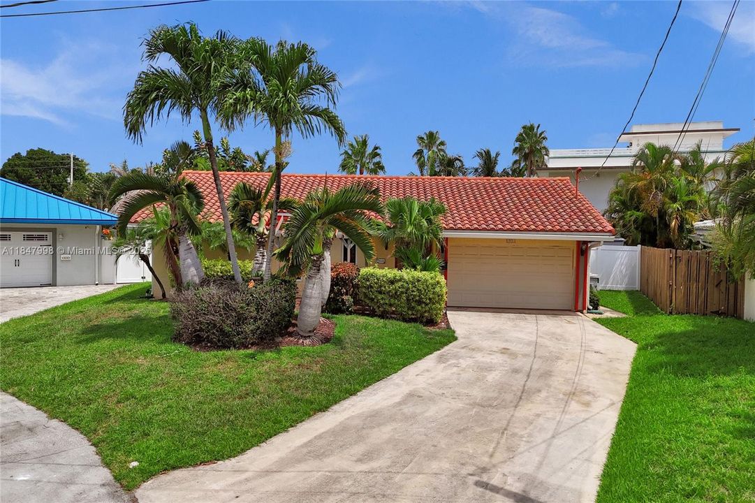 En Venta: $1,250,000 (3 camas, 2 baños, 1865 Pies cuadrados)