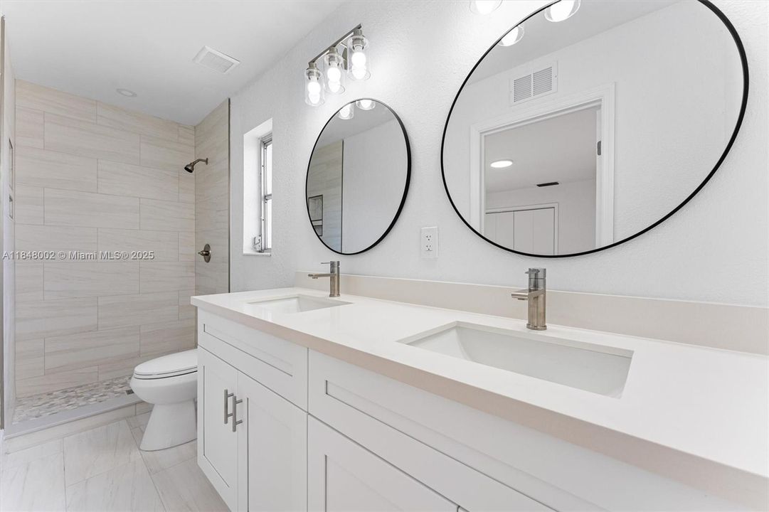 最近租的: $3,150 (3 贝兹, 2 浴室, 1266 平方英尺)