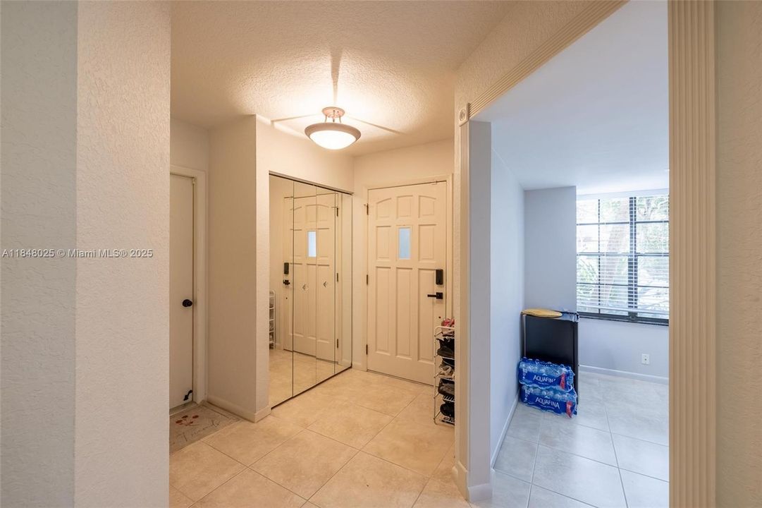 Recently Sold: $525,000 (3 beds, 2 baths, 1823 Square Feet)