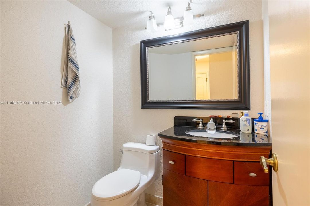 Recently Sold: $525,000 (3 beds, 2 baths, 1823 Square Feet)