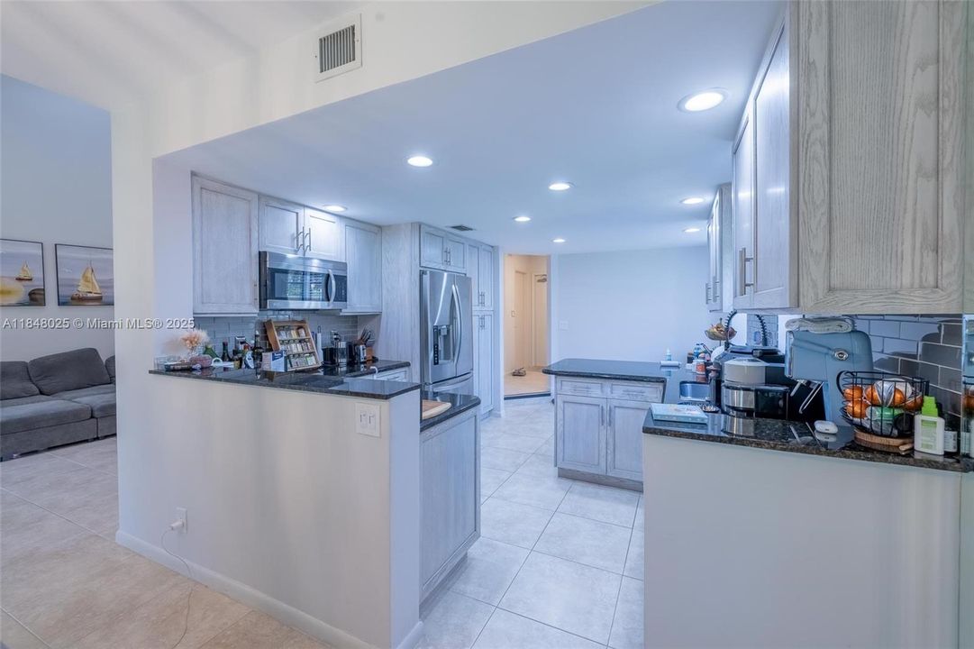 Recently Sold: $525,000 (3 beds, 2 baths, 1823 Square Feet)