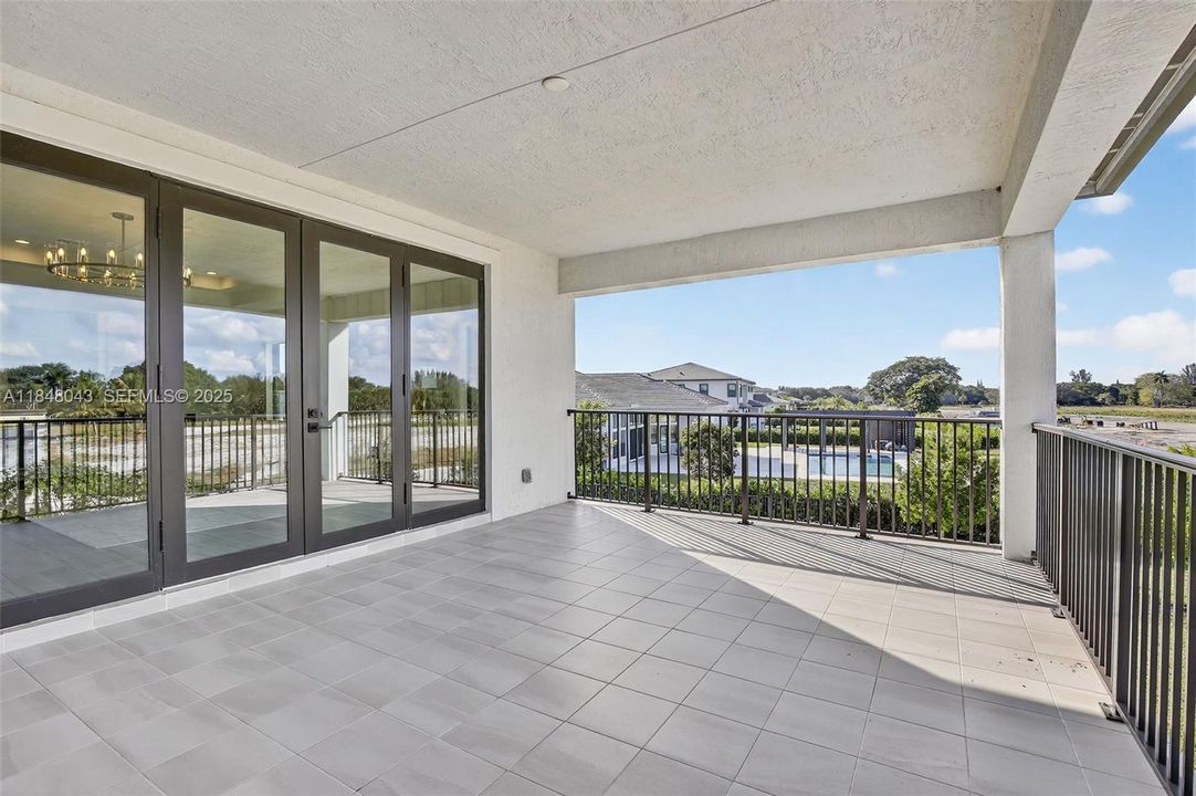 For Rent: $25,000 (6 beds, 6 baths, 6182 Square Feet)