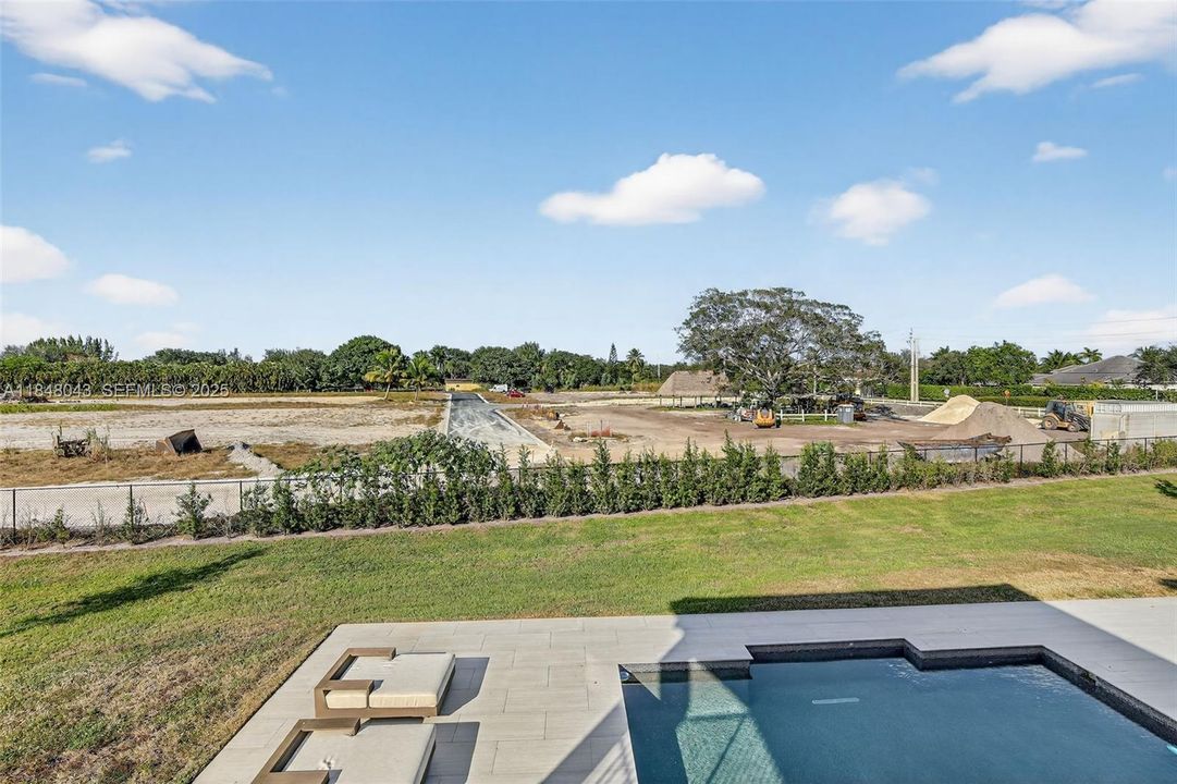 For Rent: $25,000 (6 beds, 6 baths, 6182 Square Feet)