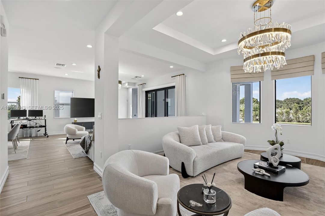 For Rent: $25,000 (6 beds, 6 baths, 6182 Square Feet)