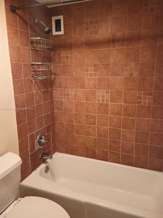 待售: $450,000 (1 贝兹, 1 浴室, 874 平方英尺)