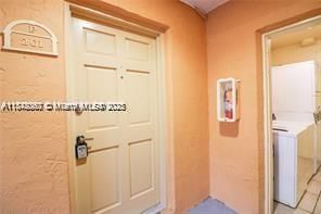 Под контрактом: $1,900 (1 спален, 1 ванн, 982 Квадратных фут)