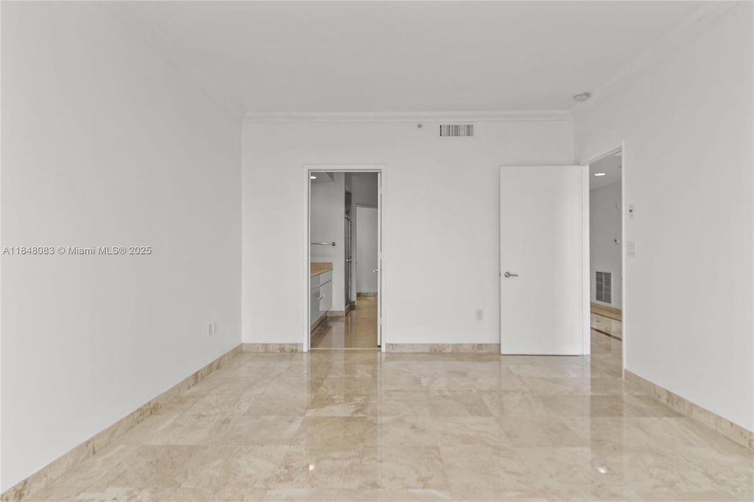 For Sale: $1,799,000 (3 beds, 2 baths, 1570 Square Feet)