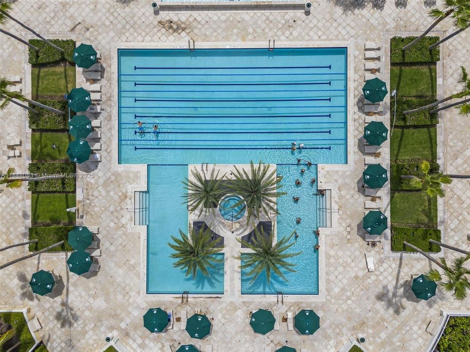 For Sale: $1,799,000 (3 beds, 2 baths, 1570 Square Feet)