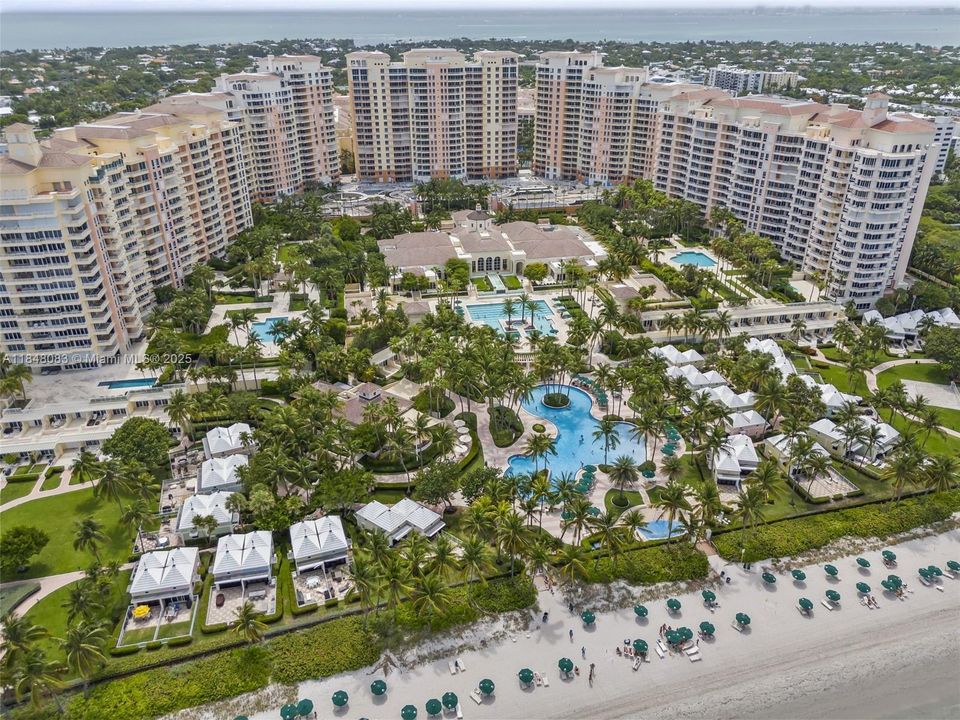 For Sale: $1,799,000 (3 beds, 2 baths, 1570 Square Feet)