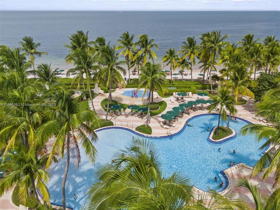 For Sale: $1,799,000 (3 beds, 2 baths, 1570 Square Feet)