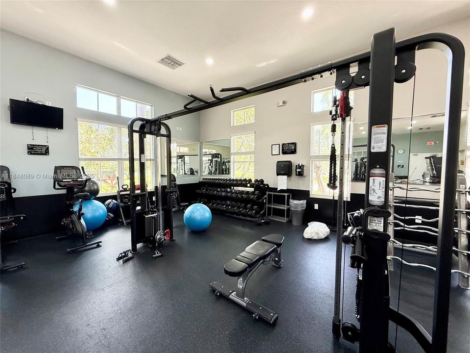 Недавно арендовано: $2,850 (3 спален, 2 ванн, 1705 Квадратных фут)