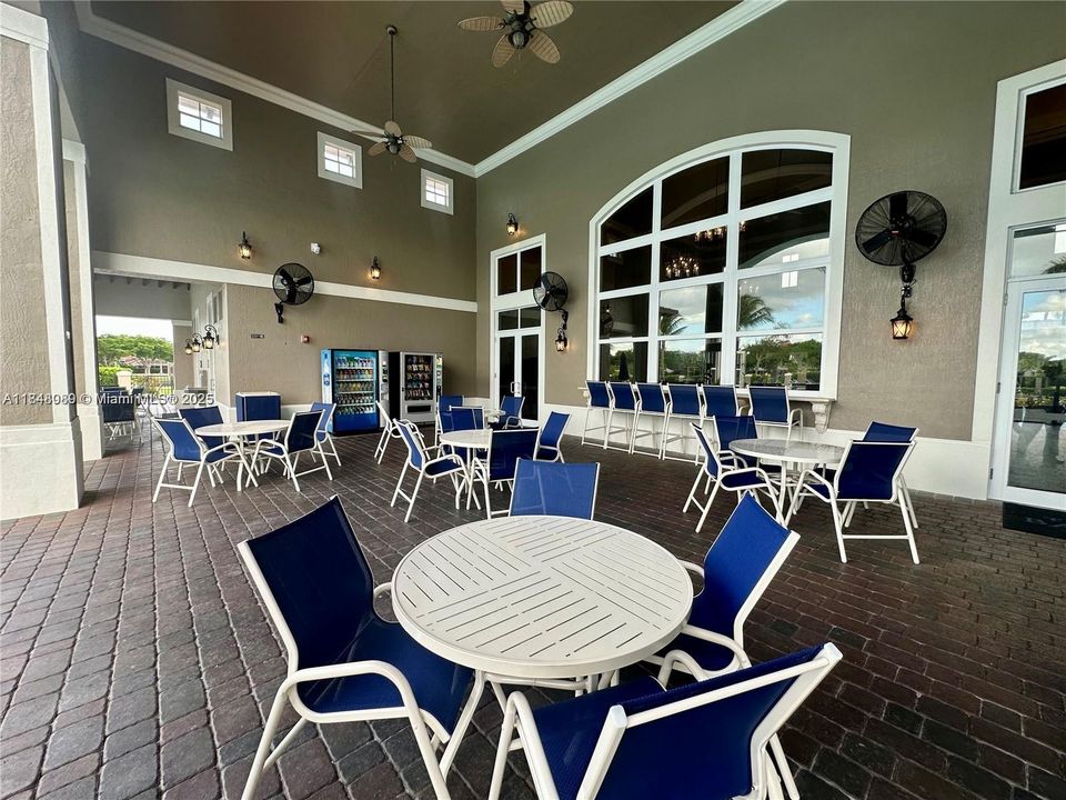 Недавно арендовано: $2,850 (3 спален, 2 ванн, 1705 Квадратных фут)