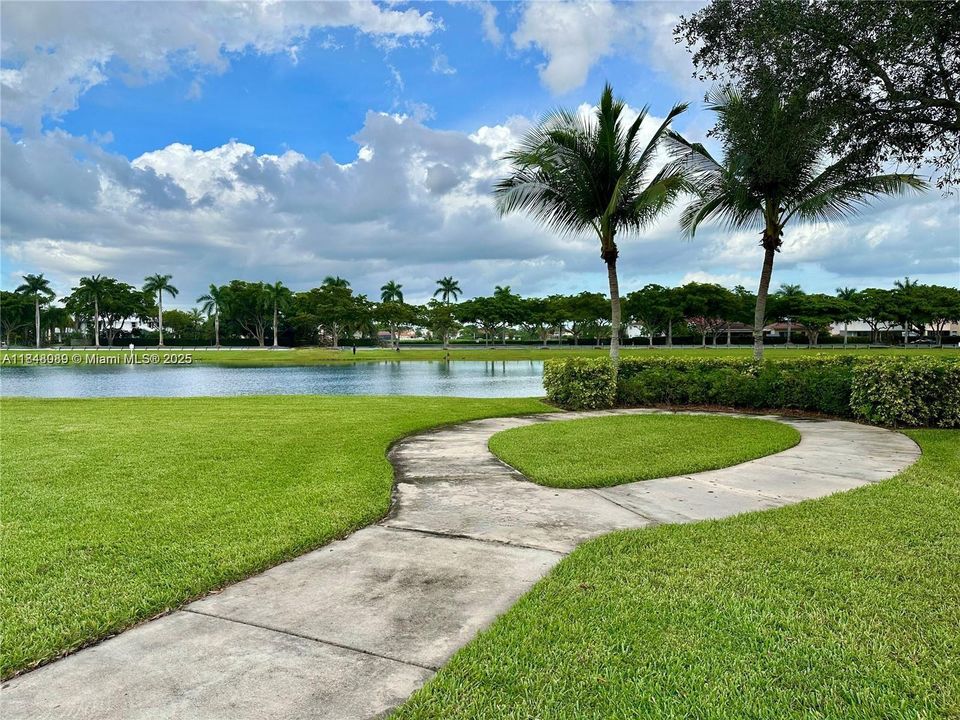 Недавно арендовано: $2,850 (3 спален, 2 ванн, 1705 Квадратных фут)