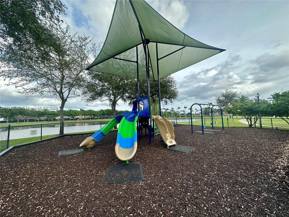 Недавно арендовано: $2,850 (3 спален, 2 ванн, 1705 Квадратных фут)