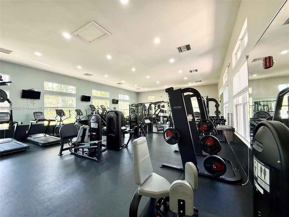 Недавно арендовано: $2,850 (3 спален, 2 ванн, 1705 Квадратных фут)