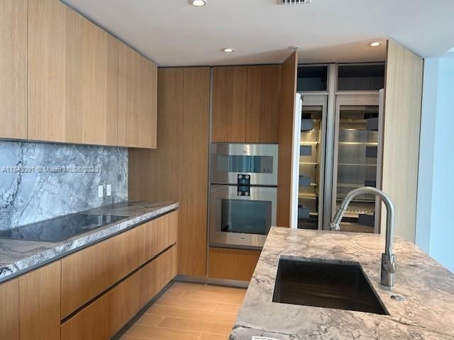 Recientemente alquilado: $20,000 (3 camas, 4 baños, 1991 Pies cuadrados)