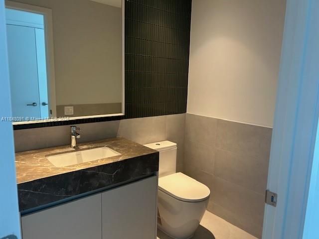 Recientemente alquilado: $20,000 (3 camas, 4 baños, 1991 Pies cuadrados)