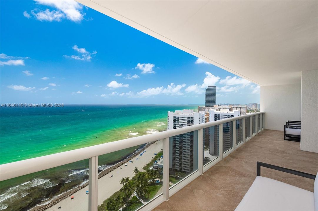 Recently Sold: $1,499,000 (3 beds, 3 baths, 1841 Square Feet)