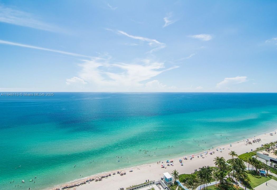 Recently Sold: $1,499,000 (3 beds, 3 baths, 1841 Square Feet)