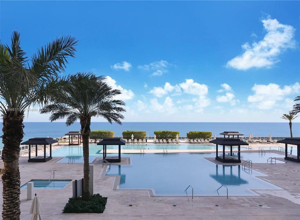 Recently Sold: $1,499,000 (3 beds, 3 baths, 1841 Square Feet)