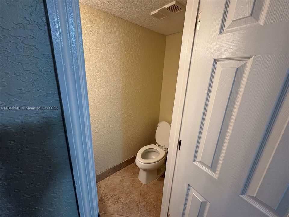 En Venta: $399,000 (3 camas, 2 baños, 1764 Pies cuadrados)