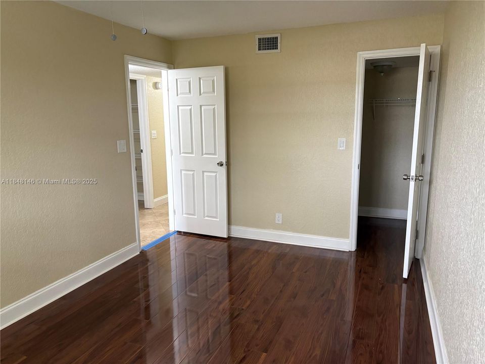 En Venta: $399,000 (3 camas, 2 baños, 1764 Pies cuadrados)