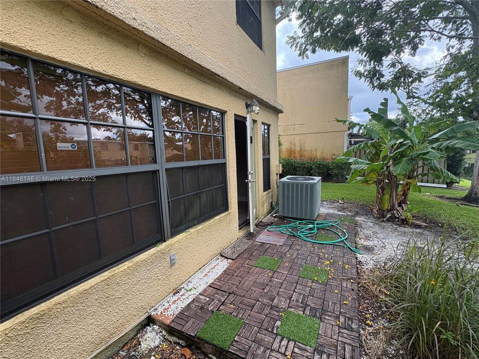 En Venta: $399,000 (3 camas, 2 baños, 1764 Pies cuadrados)