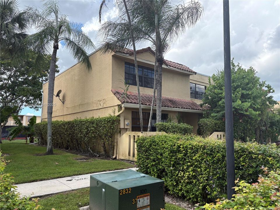 En Venta: $399,000 (3 camas, 2 baños, 1764 Pies cuadrados)