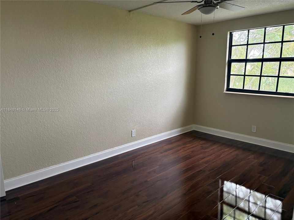 En Venta: $399,000 (3 camas, 2 baños, 1764 Pies cuadrados)