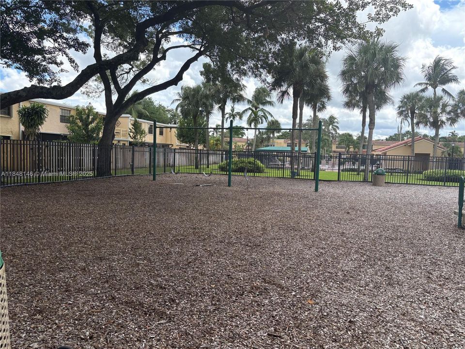 En Venta: $399,000 (3 camas, 2 baños, 1764 Pies cuadrados)