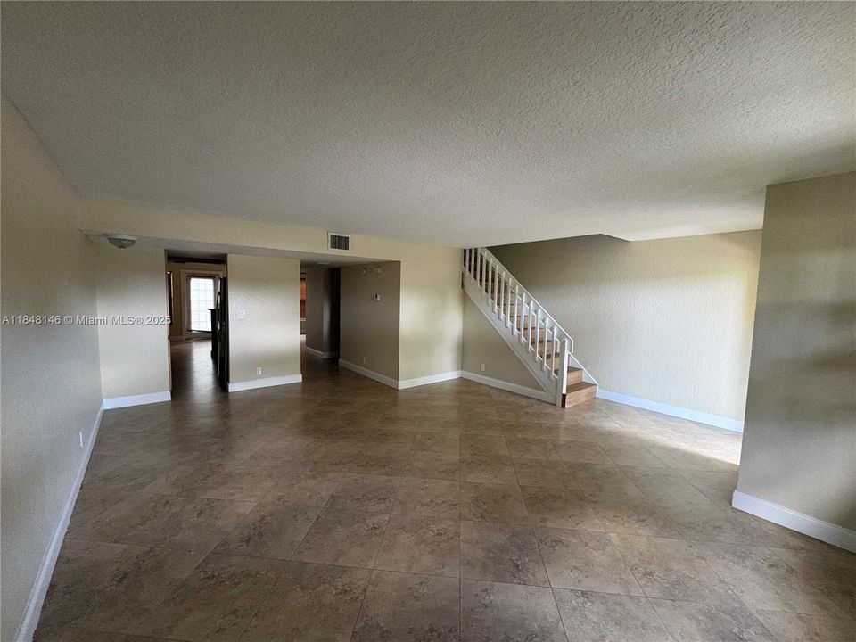 En Venta: $399,000 (3 camas, 2 baños, 1764 Pies cuadrados)