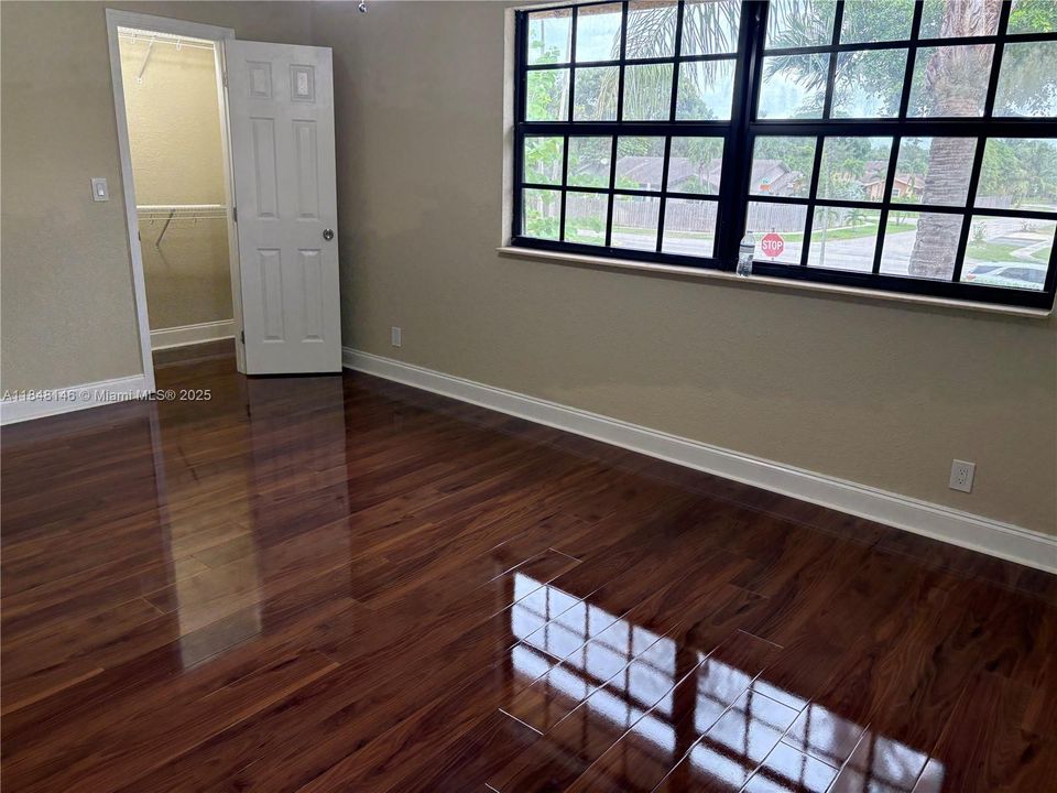 En Venta: $399,000 (3 camas, 2 baños, 1764 Pies cuadrados)